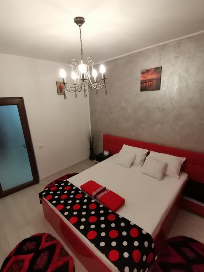 B&P Apartments Mamaia Nord 5 ナボダリ エクステリア 写真