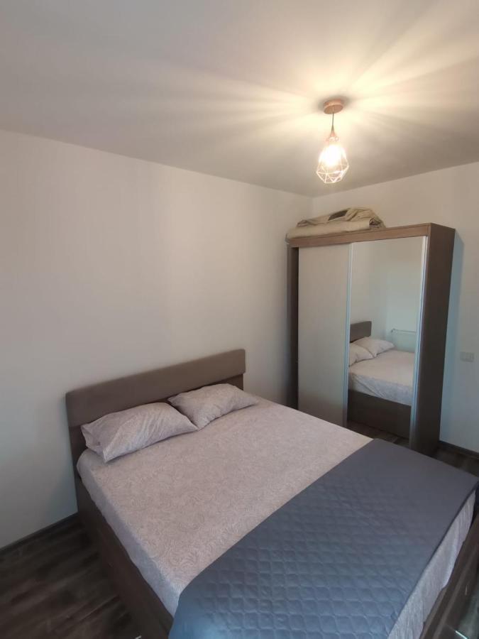 B&P Apartments Mamaia Nord 5 ナボダリ エクステリア 写真