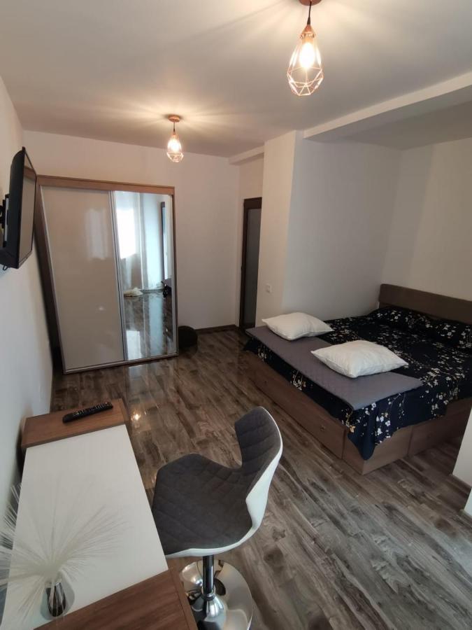 B&P Apartments Mamaia Nord 5 ナボダリ エクステリア 写真