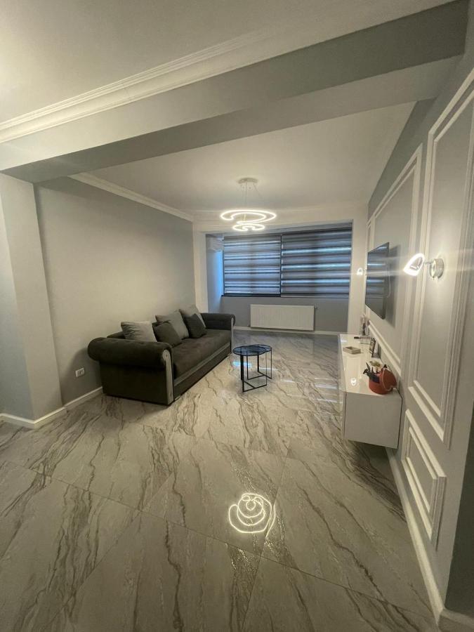 B&P Apartments Mamaia Nord 5 ナボダリ エクステリア 写真