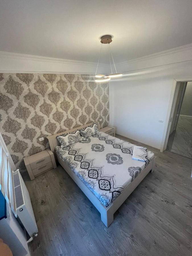 B&P Apartments Mamaia Nord 5 ナボダリ エクステリア 写真